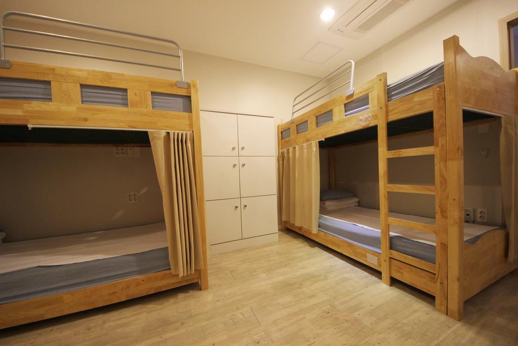 Hostel The New Day بوسان الغرفة الصورة