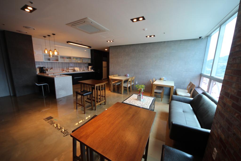 Hostel The New Day بوسان المظهر الخارجي الصورة